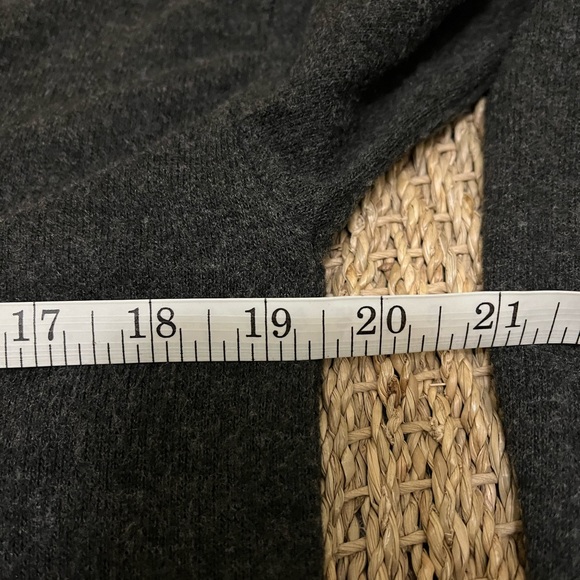 EUC AMERICAN EAGLE OUTFITTERS “Soft & Sexy” Oversized Tops - Picture 5 of 6